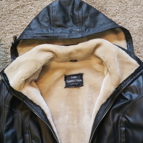 Woman's leather jacket - Picture 2 of 8